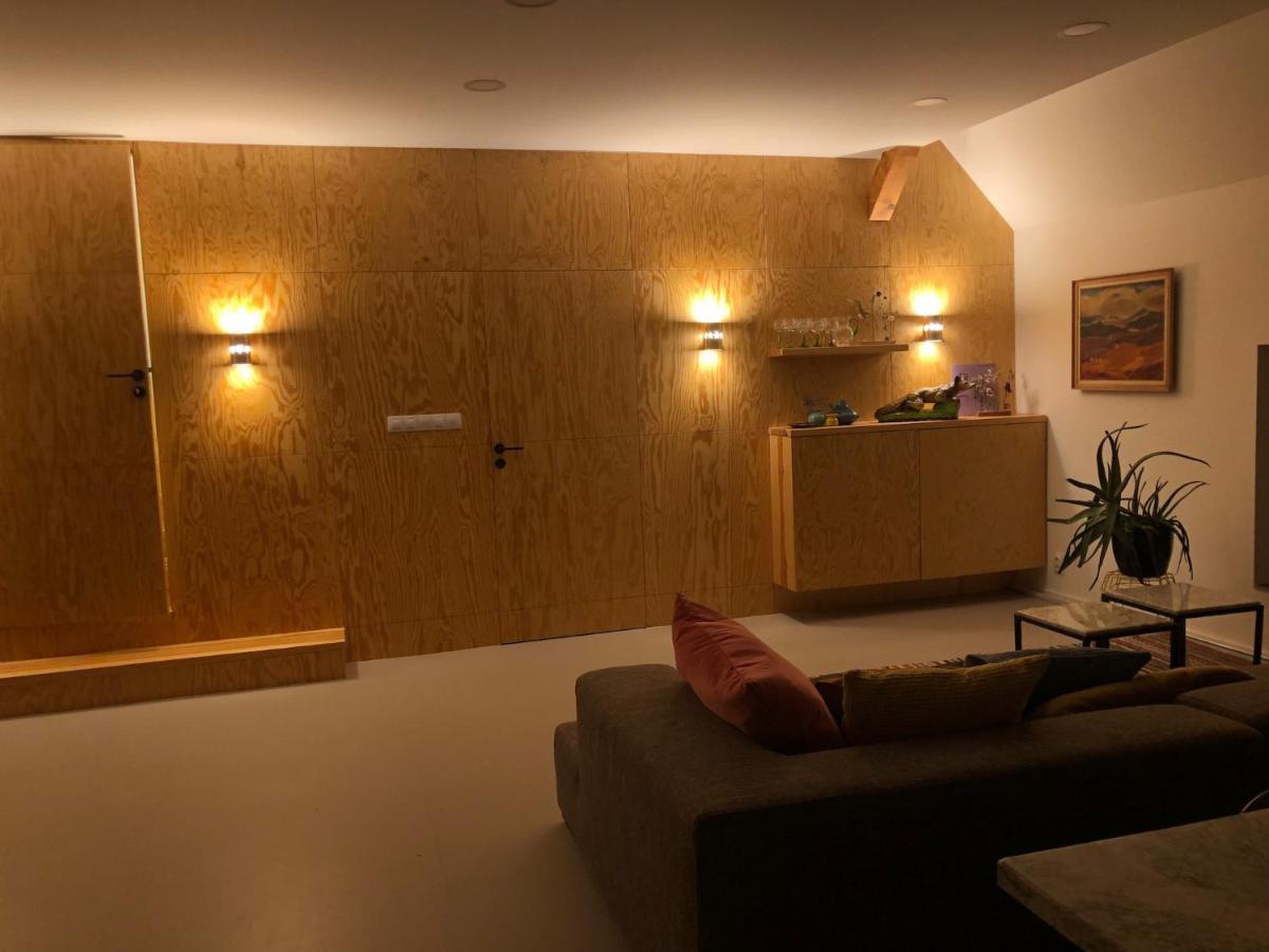 Fox Apartment Hostka  Bagian luar foto